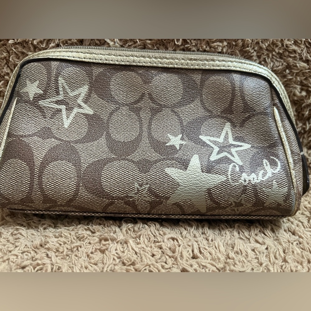 Coach mini poppy pouch - Picture 6 of 10